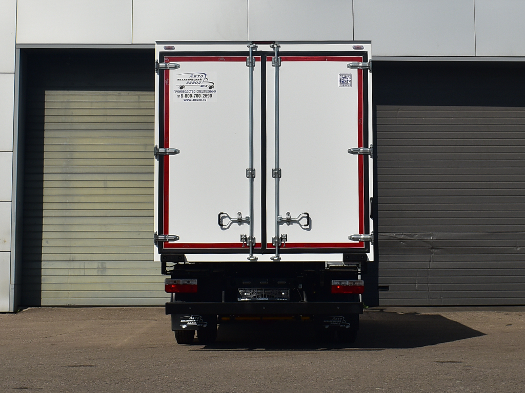 Рефрижератор на шасси DongFeng Z55N
